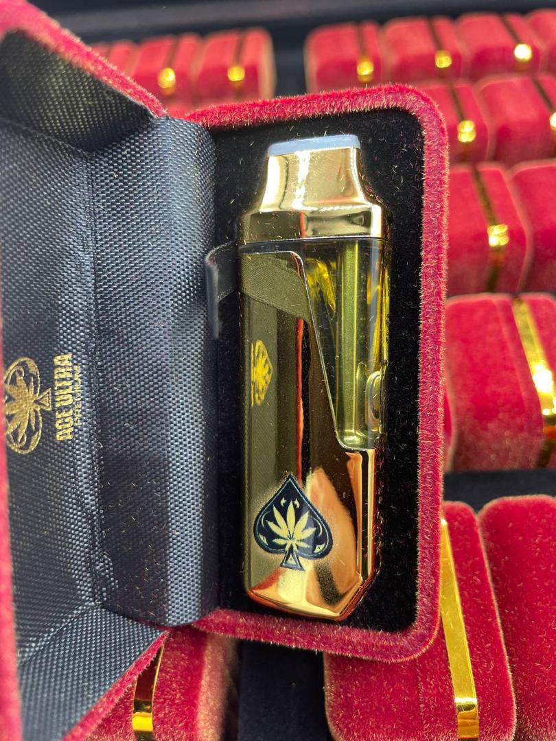 Ace Ultra Premium Love Edition Disposable